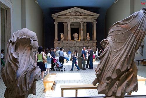 Londyn. Ekspozycja wewnątrz British Museum.
